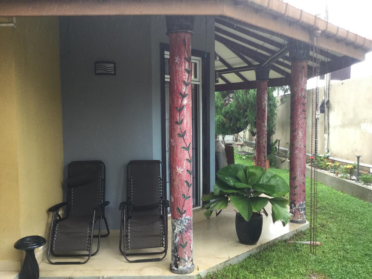 Ared Villa Katunayaka Exterior foto